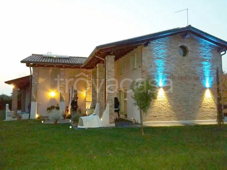 casa indipendente in vendita a Santa Maria di Sala