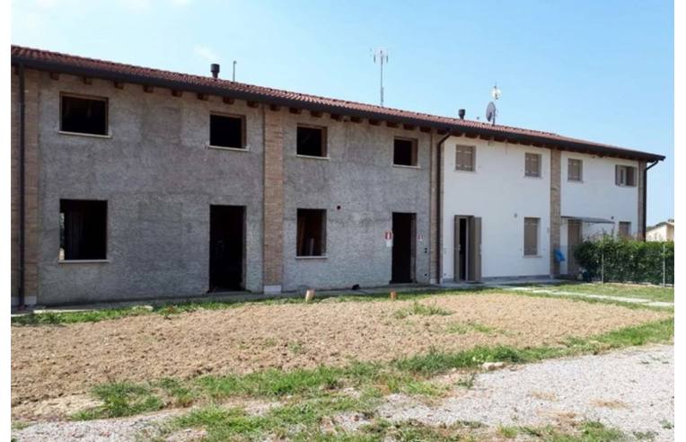 casa indipendente in vendita a Santa Maria di Sala in zona Veternigo