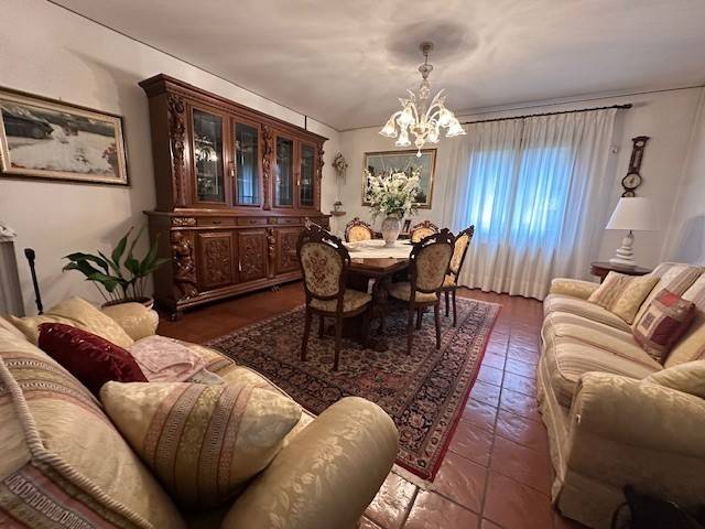 attico in vendita a Santa Maria di Sala in zona Caltana