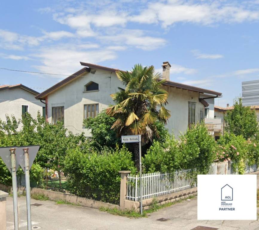 casa indipendente in vendita a Santa Maria di Sala