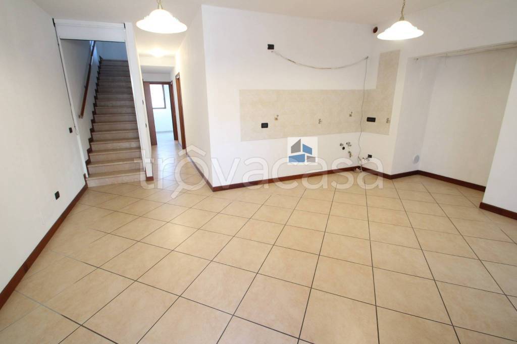 casa indipendente in vendita a Santa Maria di Sala in zona Caselle