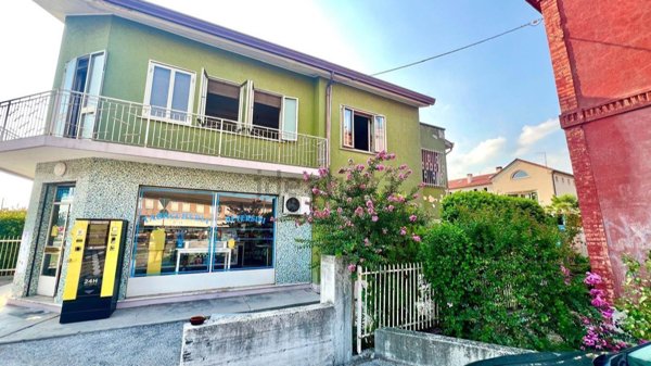 casa indipendente in vendita a Santa Maria di Sala