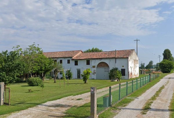 casa indipendente in vendita a Santa Maria di Sala in zona Stigliano