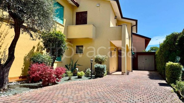 casa indipendente in vendita a Santa Maria di Sala in zona Veternigo