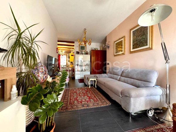 casa indipendente in vendita a Santa Maria di Sala in zona Veternigo