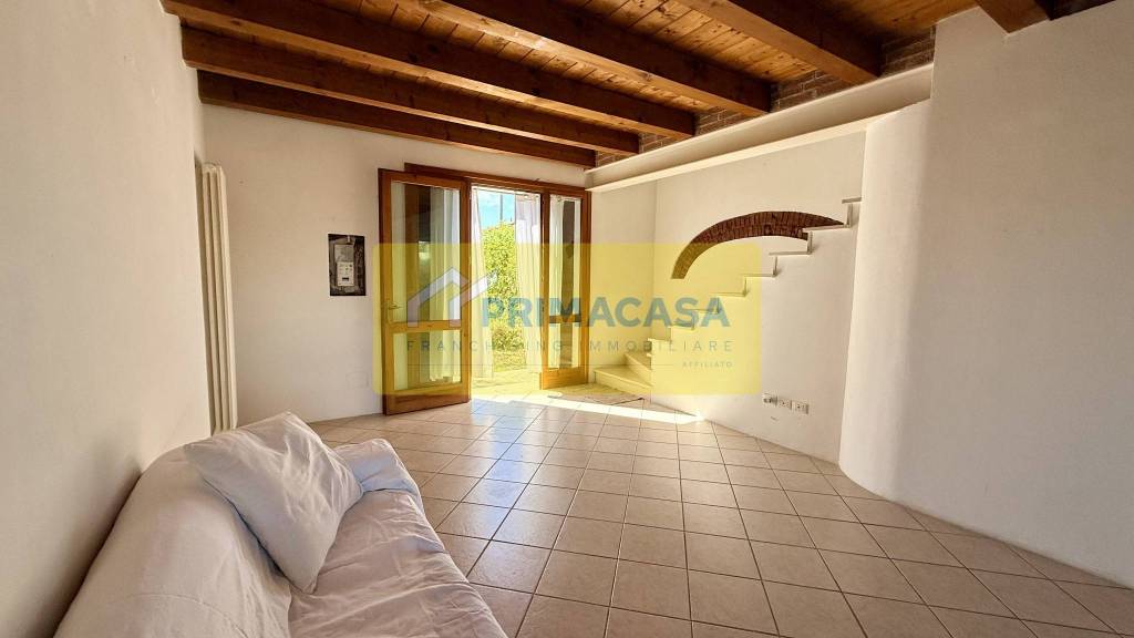 casa indipendente in vendita a Santa Maria di Sala in zona Stigliano