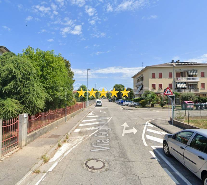 casa indipendente in vendita a Santa Maria di Sala in zona Caltana