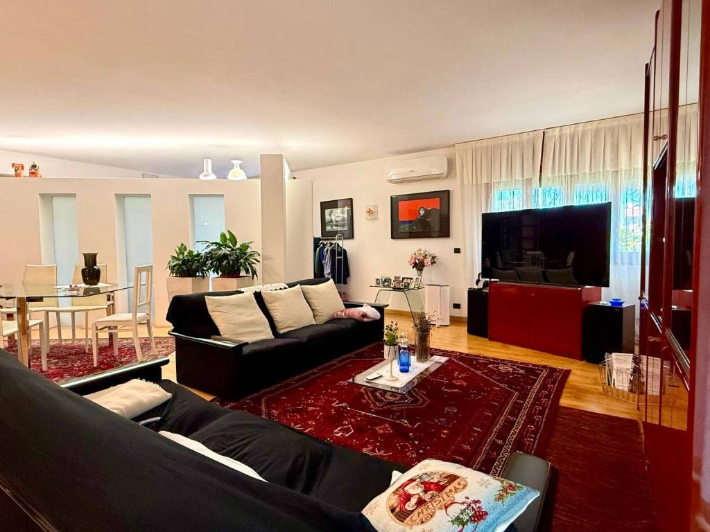 casa indipendente in vendita a Santa Maria di Sala in zona Caltana