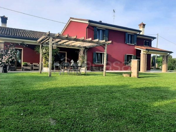 casa indipendente in vendita a Santa Maria di Sala