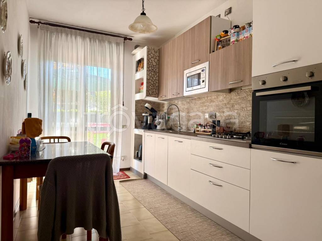 appartamento in vendita a Santa Maria di Sala in zona Caselle