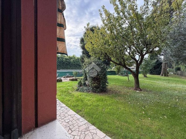 casa indipendente in vendita a Santa Maria di Sala in zona Stigliano