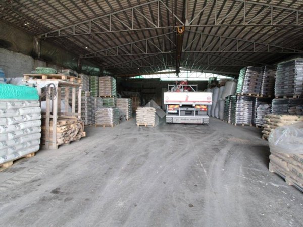 locale commerciale in vendita a Santa Maria di Sala in zona Veternigo