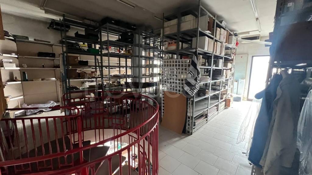 negozio in vendita a Santa Maria di Sala