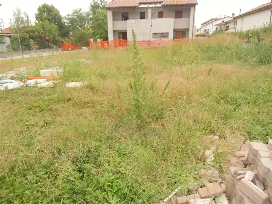 terreno edificabile in vendita a Santa Maria di Sala in zona Stigliano