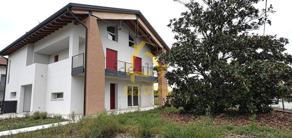 casa indipendente in vendita a Santa Maria di Sala