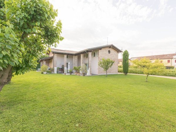 casa indipendente in vendita a Santa Maria di Sala in zona Veternigo