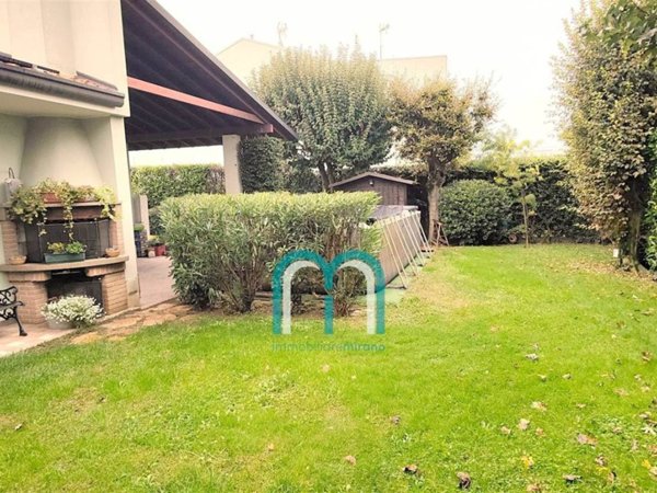 casa indipendente in vendita a Santa Maria di Sala in zona Caselle