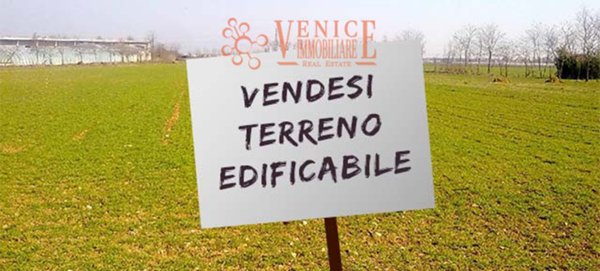 casa indipendente in vendita a Santa Maria di Sala in zona Caltana