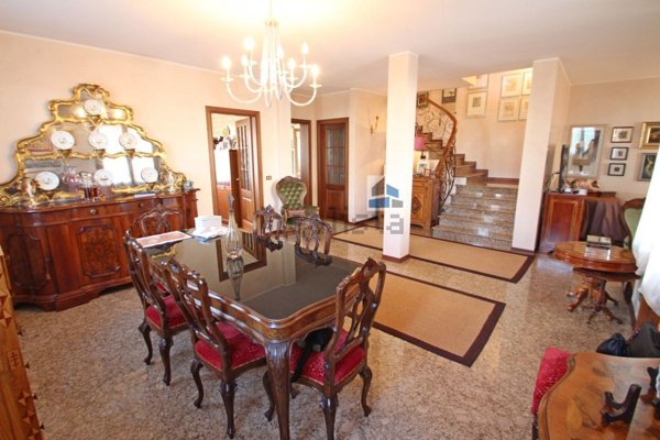 casa indipendente in vendita a Santa Maria di Sala in zona Caselle