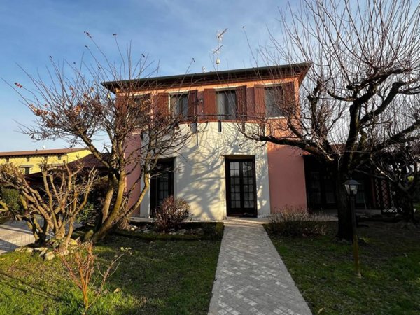 casa indipendente in vendita a Santa Maria di Sala in zona Veternigo
