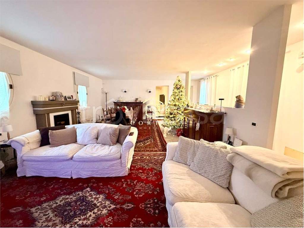 casa indipendente in vendita a Santa Maria di Sala in zona Caltana