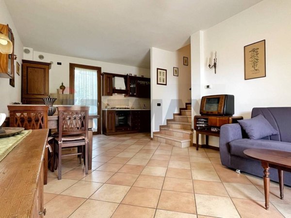 casa indipendente in vendita a Santa Maria di Sala in zona Caselle