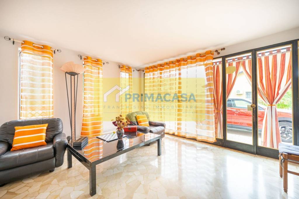 casa indipendente in vendita a Santa Maria di Sala in zona Caltana