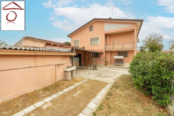casa indipendente in vendita a Santa Maria di Sala in zona Caltana