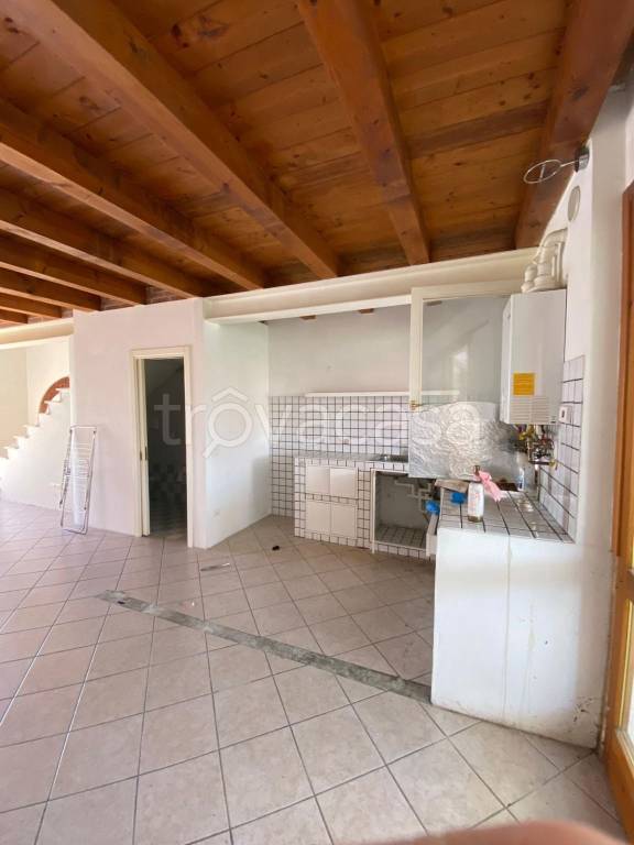 casa indipendente in vendita a Santa Maria di Sala in zona Stigliano