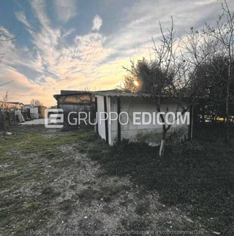 locale commerciale in vendita a Santa Maria di Sala in zona Veternigo