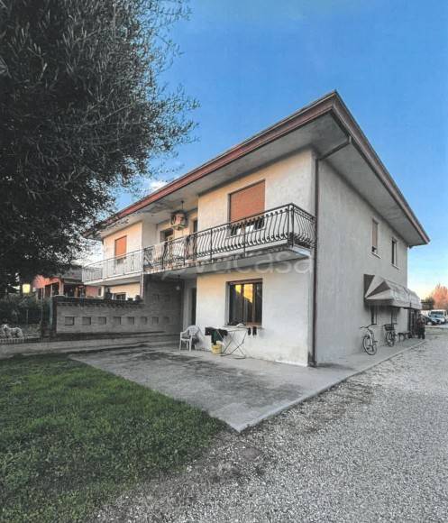 casa indipendente in vendita a Santa Maria di Sala in zona Veternigo