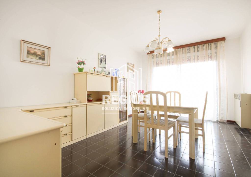 appartamento in vendita a Santa Maria di Sala in zona Caselle