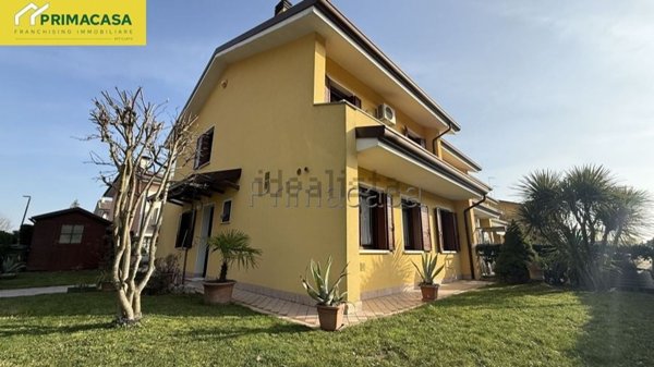 casa indipendente in vendita a Santa Maria di Sala