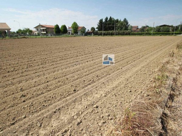 terreno edificabile in vendita a Santa Maria di Sala in zona Veternigo