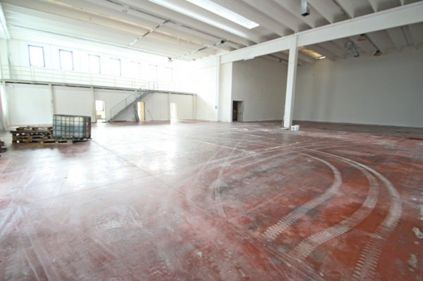 locale di sgombero in vendita a Santa Maria di Sala