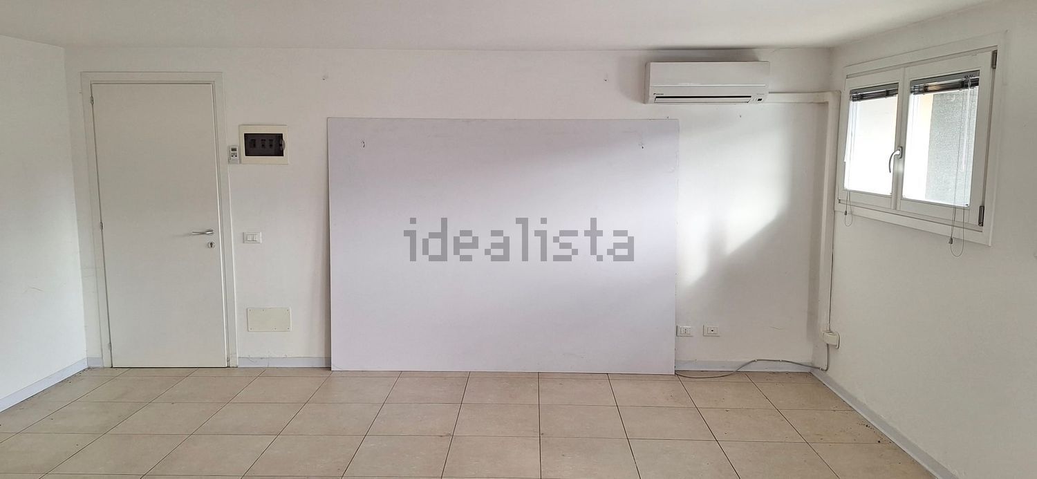 appartamento in vendita a Santa Maria di Sala in zona Sant'Angelo