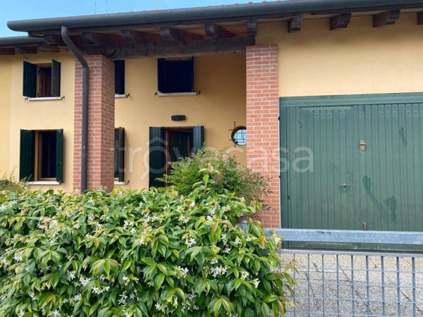 casa indipendente in vendita a Santa Maria di Sala in zona Caselle