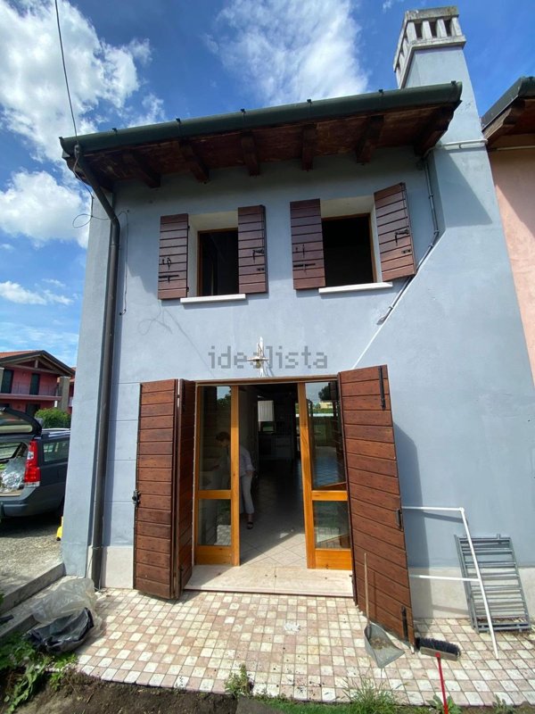 casa indipendente in vendita a Santa Maria di Sala