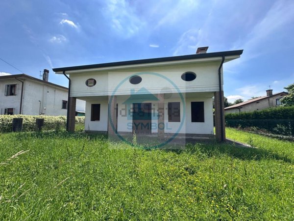 casa indipendente in vendita a Santa Maria di Sala