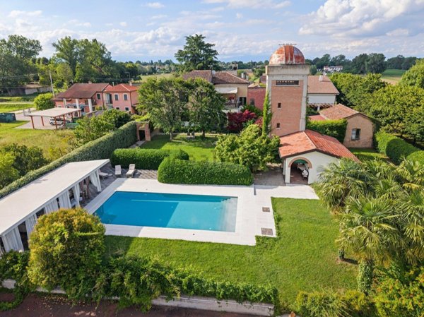 casa indipendente in vendita a Santa Maria di Sala in zona Stigliano