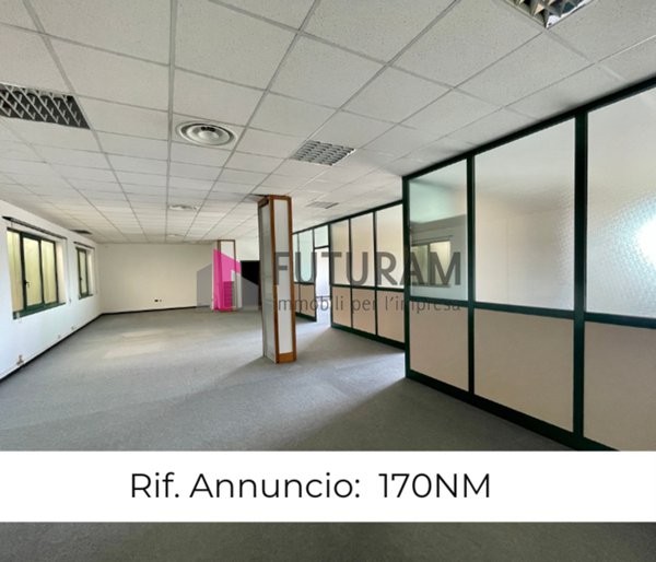 ufficio in vendita a Santa Maria di Sala