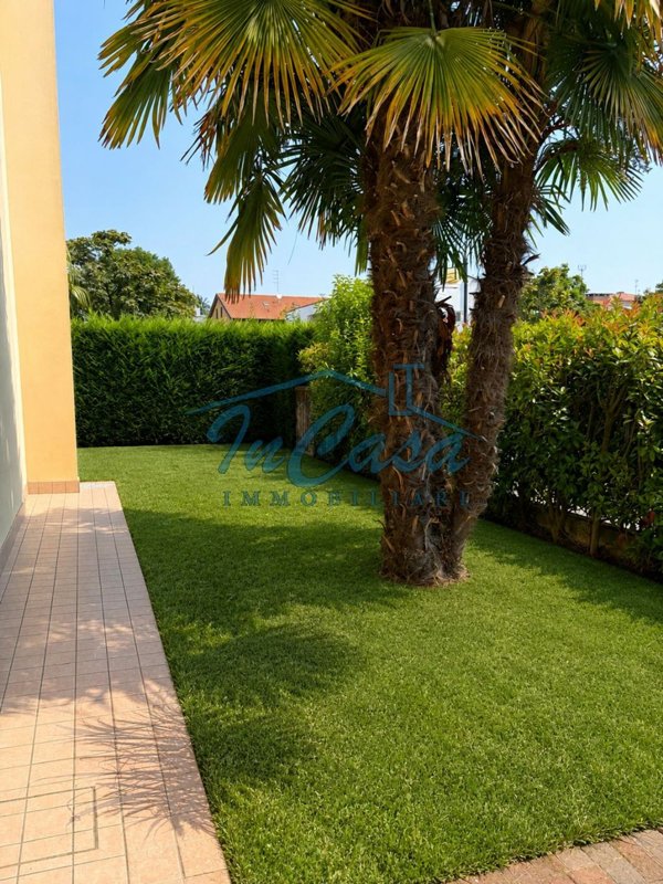 appartamento in vendita a Santa Maria di Sala in zona Sant'Angelo