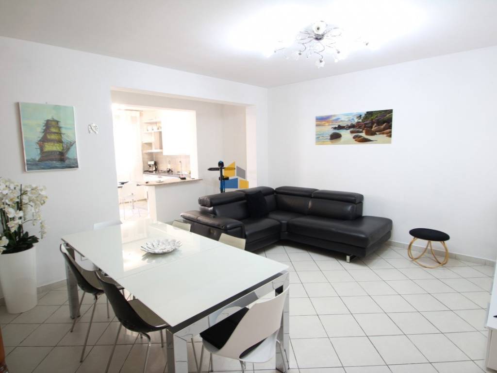 casa indipendente in vendita a Santa Maria di Sala in zona Caselle