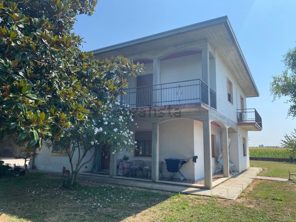 casa indipendente in vendita a Santa Maria di Sala