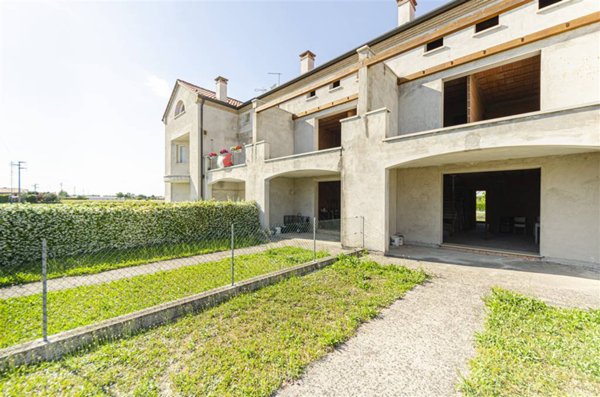 casa indipendente in vendita a Santa Maria di Sala in zona Veternigo