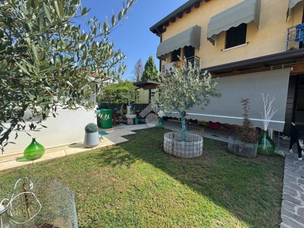 appartamento in vendita a Santa Maria di Sala in zona Caltana