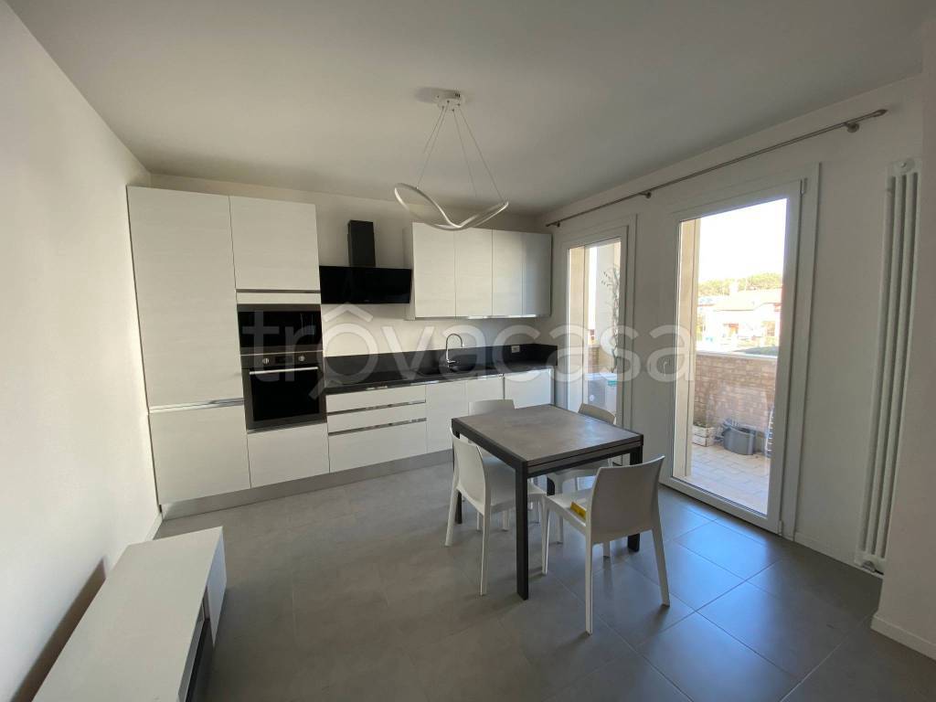 appartamento in vendita a Santa Maria di Sala in zona Sant'Angelo