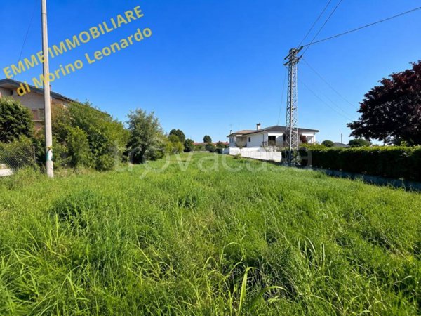 terreno in vendita a Santa Maria di Sala in zona Stigliano