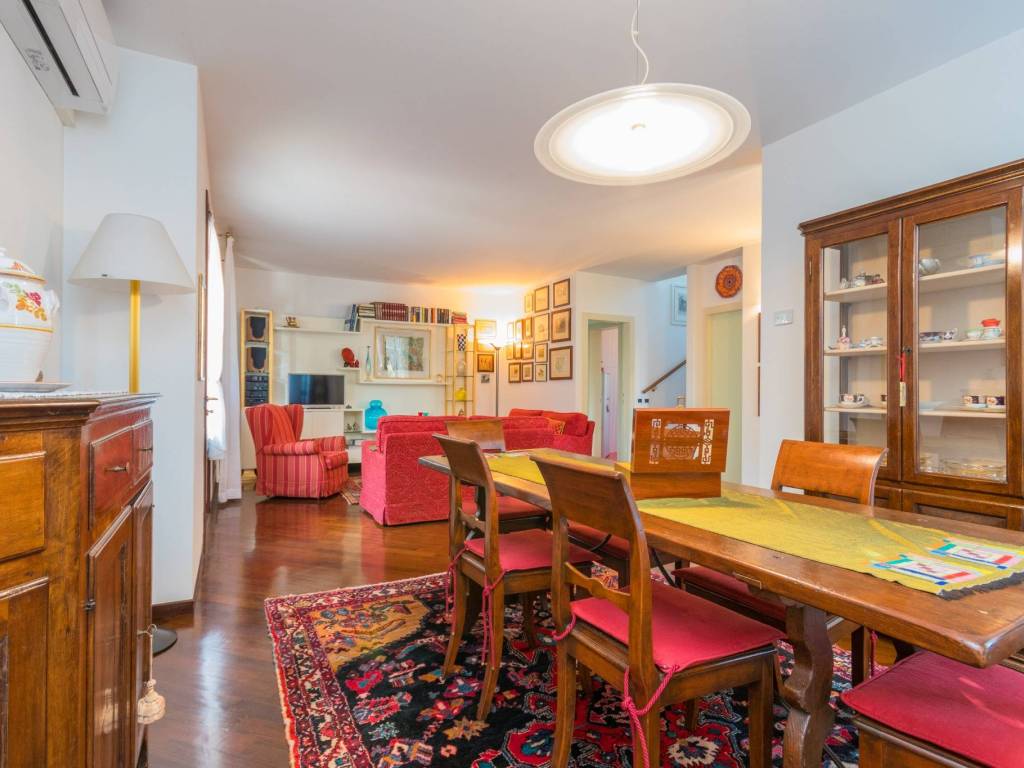 casa indipendente in vendita a Santa Maria di Sala in zona Veternigo