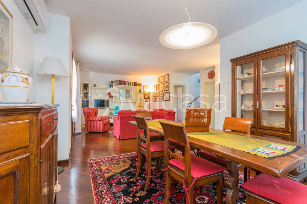 casa indipendente in vendita a Santa Maria di Sala in zona Veternigo